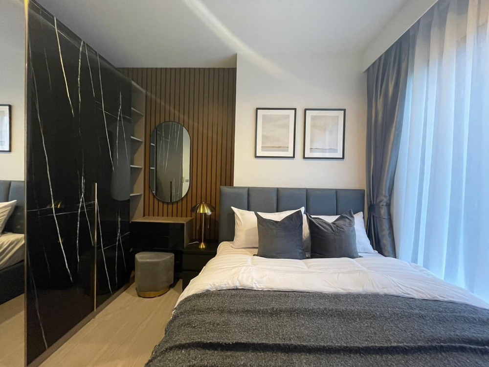 ให้เช่าคอนโดพระราม 9 เพชรบุรีตัดใหม่ RCA : Life Asoke Hype ,1 Bed 1 Bath , Rent Price : 26,000 Baht