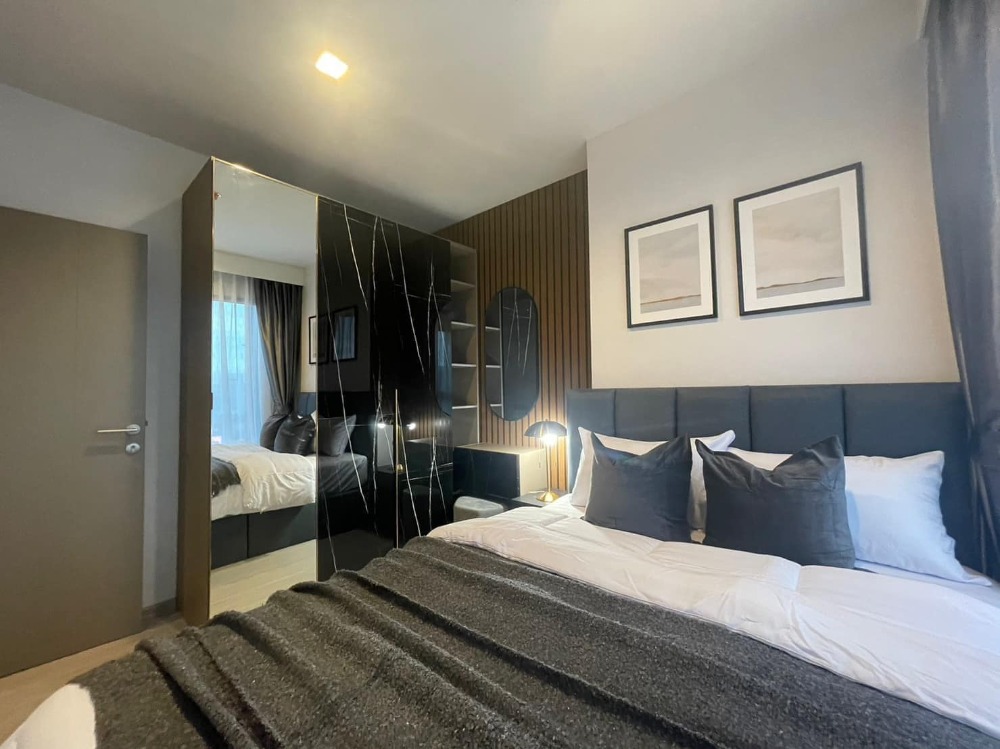 ให้เช่าคอนโดพระราม 9 เพชรบุรีตัดใหม่ RCA : Life Asoke Hype ,1 Bed 1 Bath , Rent Price : 26,000 Baht