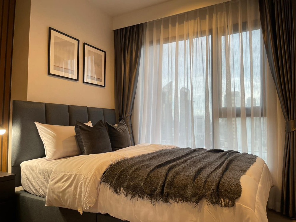 ให้เช่าคอนโดพระราม 9 เพชรบุรีตัดใหม่ RCA : Life Asoke Hype ,1 Bed 1 Bath , Rent Price : 26,000 Baht