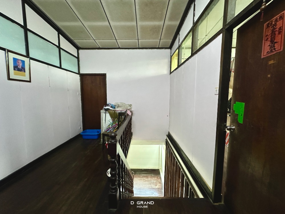 ขายที่ดินอ่อนนุช อุดมสุข : ที่ดินพร้อมสิ่งปลูกสร้าง ในซอยสุขุมวิท 𝟵𝟳/𝟭 พื้นที่กว้างขวาง ทำเลดี ใกล้รถไฟฟ้าสถานีบางจากเพียง 𝟴𝟬𝟬 เมตร