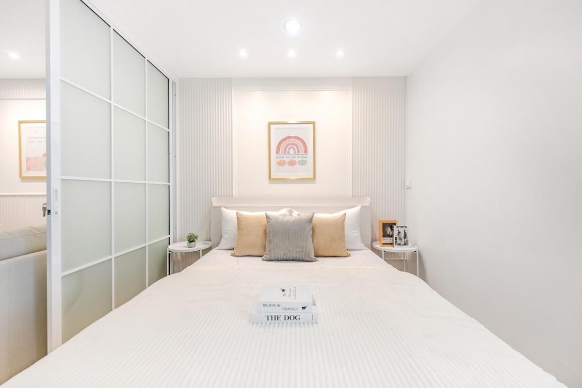 ขายคอนโดอ่อนนุช อุดมสุข : 🍁 เดินทางสะดวก คือ ที่สุด 3 นาทีถึง BTS อ่อนนุช (สุขุมวิท 85) เพียง 900 เมตร📌 รีเจ้นท์ โฮม 4 (Regent Home 4)