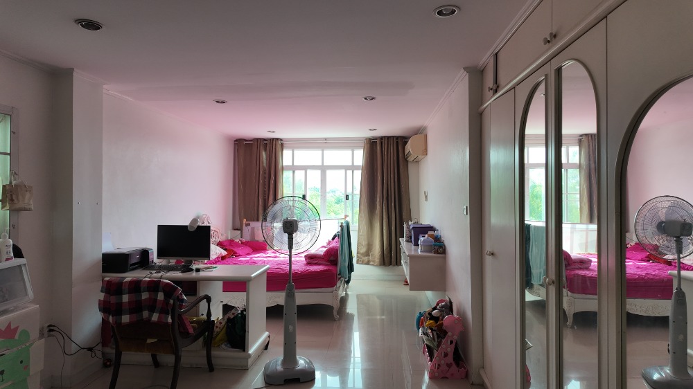 For SaleShop HousePhutthamonthon, Salaya : For sale: 3 and a half storey commercial building, Phutthamonthon Sai 3, size 86.7 sq m.