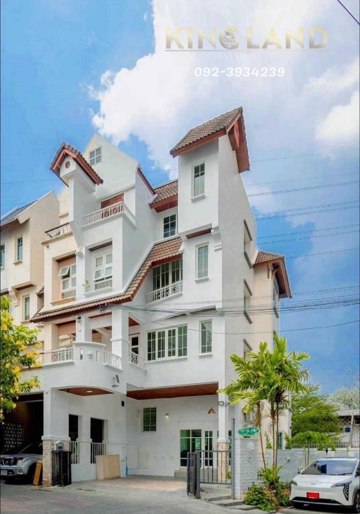 For RentTownhomeRatchadapisek, Huaikwang, Suttisan : Rent a house Tropicalpoolvilla, a pool villa in a vacation home style, ready to move in, 6 bedrooms, 5 bathrooms, 7 air conditioners, furniture ready to move in, prime location near Ratchada, Huai Khwang, 10-15 to Asoke, RCA. Near MRT / BTS, rental price 