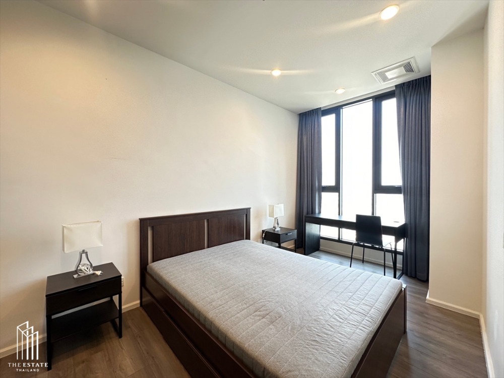 For RentCondoOnnut, Udomsuk : For Rent Whizdom Essence 1 bedroom is private. Only one side of the neighboring room, open view 34.03 SQ.M. 1 Bedroom @21,000 Baht