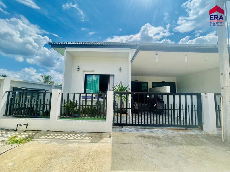 For SaleHouseKoh Samui, Surat Thani : semi-detached house for sale Near Seven Tha Thong, 180 sq m, Surat Thani