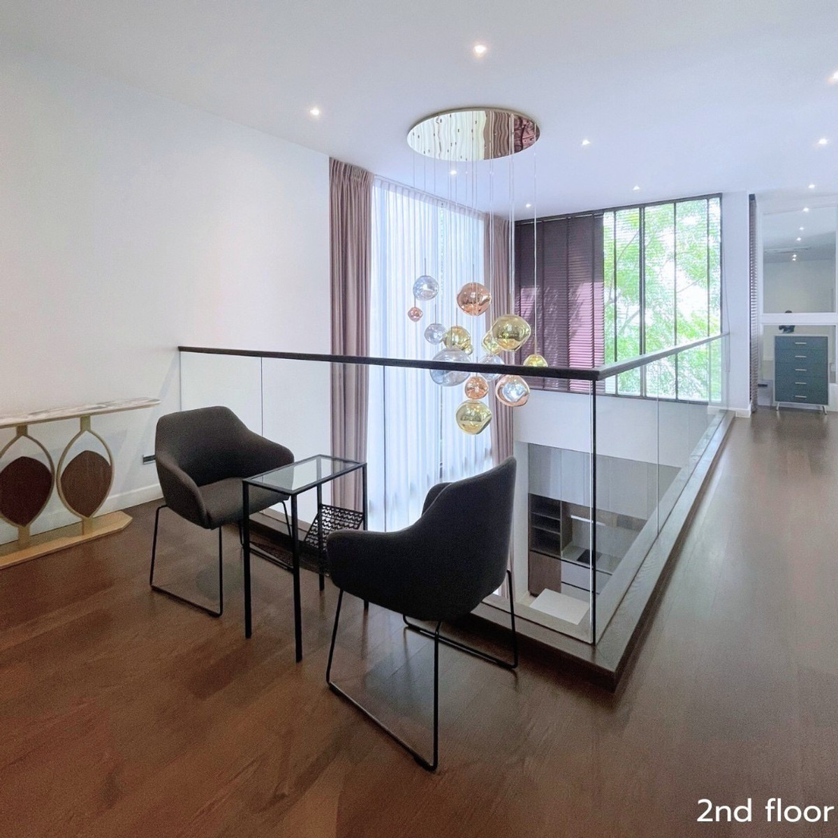 For RentHousePattanakan, Srinakarin : *Owner post* For rent Bugaan krungthep kreetha 3-storey detached house, modern luxury, with elevator, swimming pool view, ready to move in