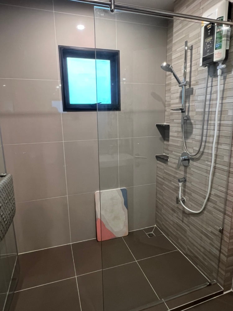 For RentHousePattanakan, Srinakarin : K-5895 For rent! Burasiri Phatthanakan, beautiful house, ready to move in, corner house, next to the common area