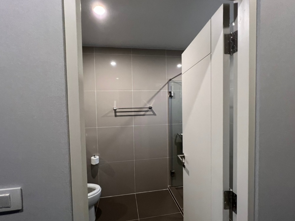 For RentHousePattanakan, Srinakarin : K-5895 For rent! Burasiri Phatthanakan, beautiful house, ready to move in, corner house, next to the common area