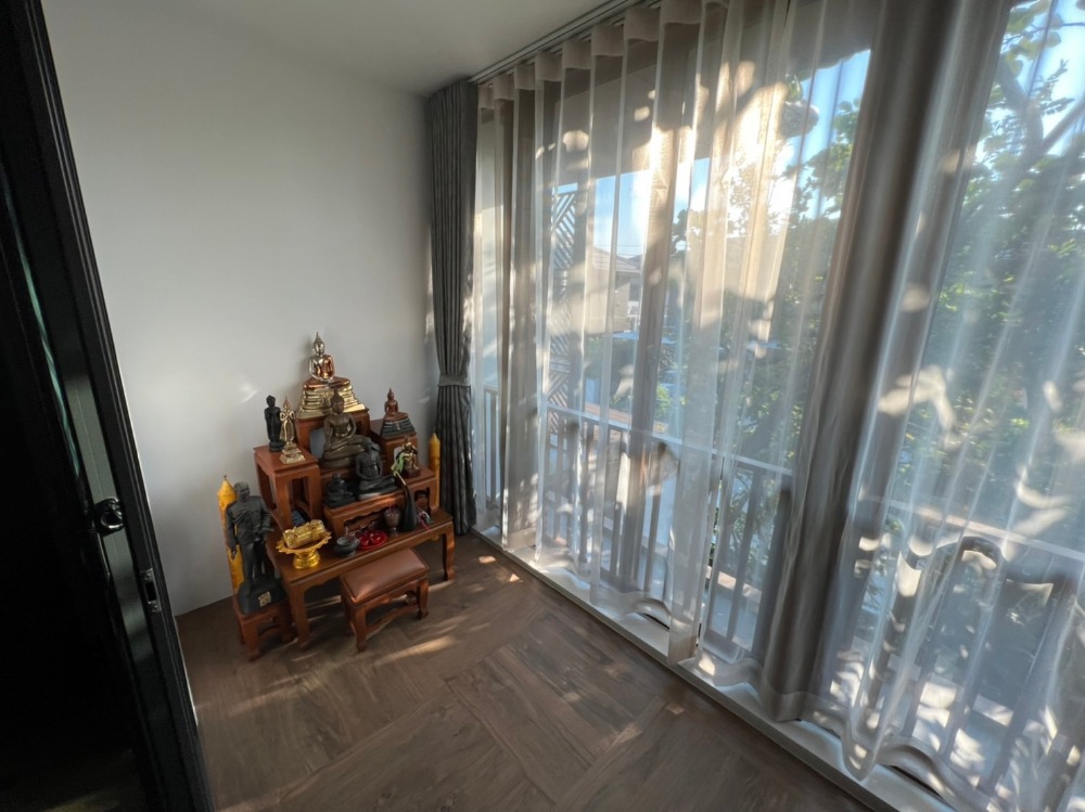 For RentHousePattanakan, Srinakarin : K-5895 For rent! Burasiri Phatthanakan, beautiful house, ready to move in, corner house, next to the common area
