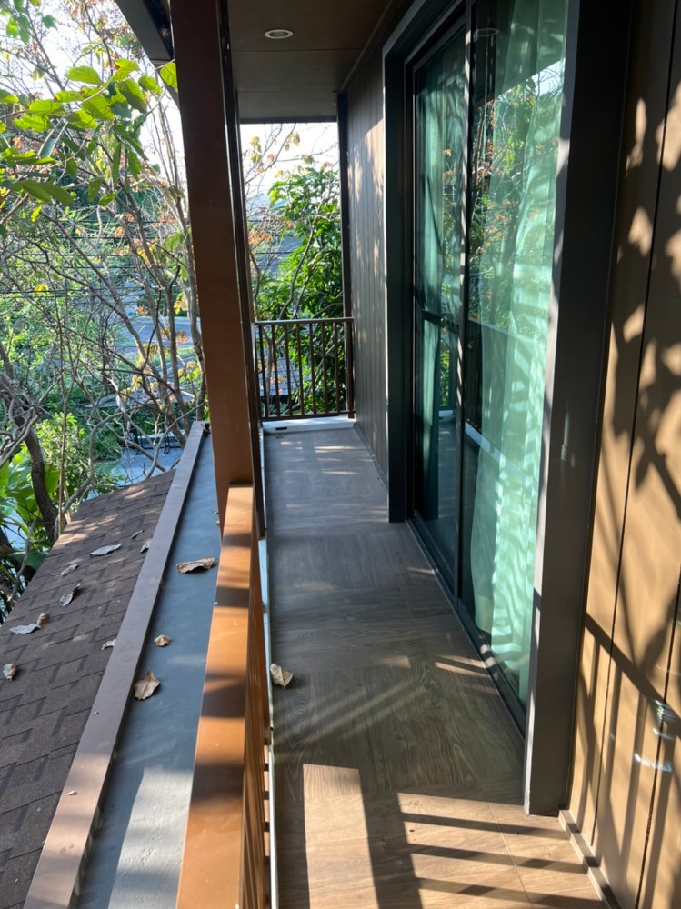 For RentHousePattanakan, Srinakarin : K-5895 For rent! Burasiri Phatthanakan, beautiful house, ready to move in, corner house, next to the common area