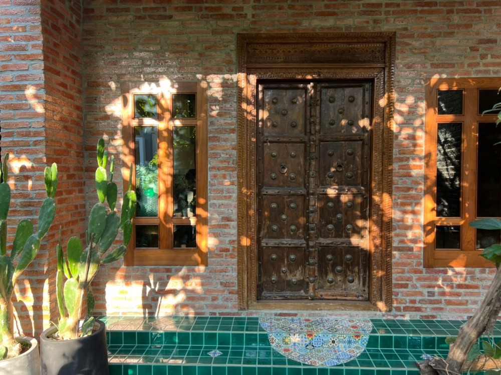 For RentHousePattanakan, Srinakarin : K-5895 For rent! Burasiri Phatthanakan, beautiful house, ready to move in, corner house, next to the common area