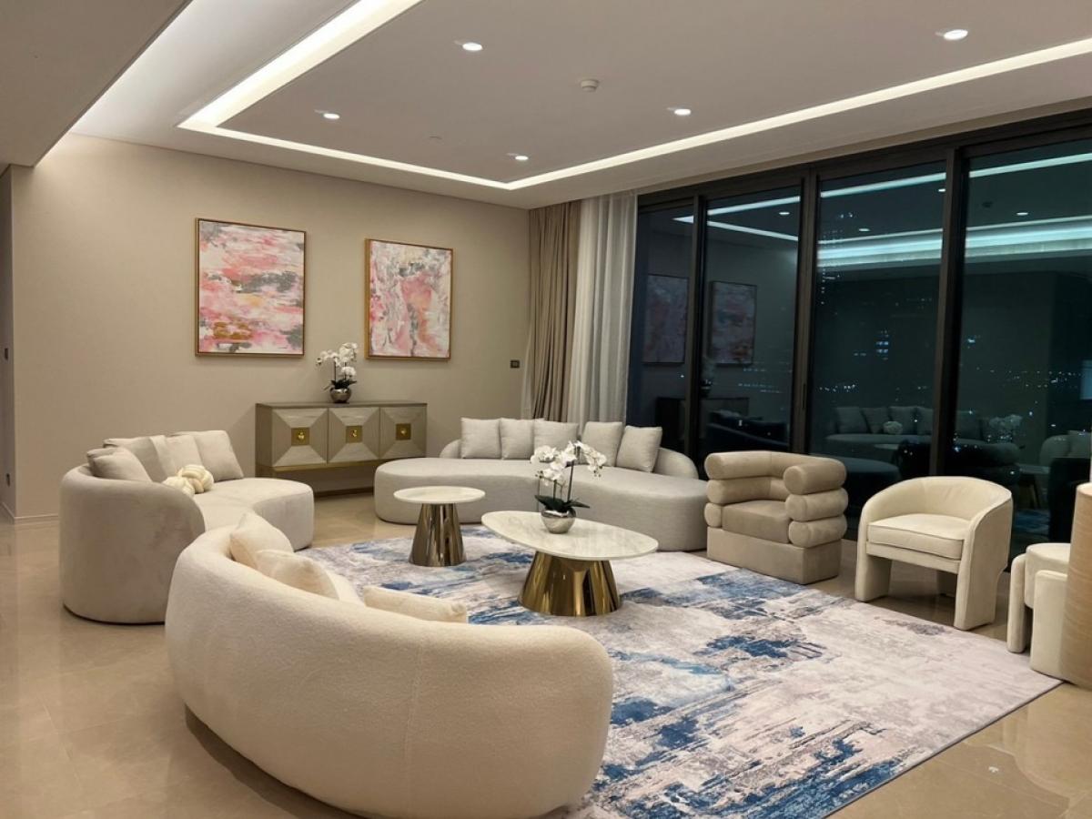 ขายคอนโดวิทยุ ชิดลม หลังสวน : คอนโดหรูให้เช่าและขาย The Residences at Sindhorn Kempinski หลังสวน ใจกลางเมือง ขนาดกว้าง 356 ตร.ม 5 ห้องนอน 7 ห้องน้ำ เหมาะสำหรับนักลงทุนและผู้มองหาคอนโดพรีเมียม Bangkok