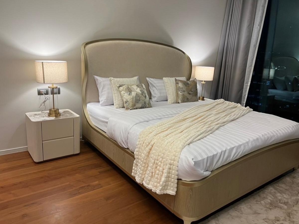 ขายคอนโดวิทยุ ชิดลม หลังสวน : คอนโดหรูให้เช่าและขาย The Residences at Sindhorn Kempinski หลังสวน ใจกลางเมือง ขนาดกว้าง 356 ตร.ม 5 ห้องนอน 7 ห้องน้ำ เหมาะสำหรับนักลงทุนและผู้มองหาคอนโดพรีเมียม Bangkok
