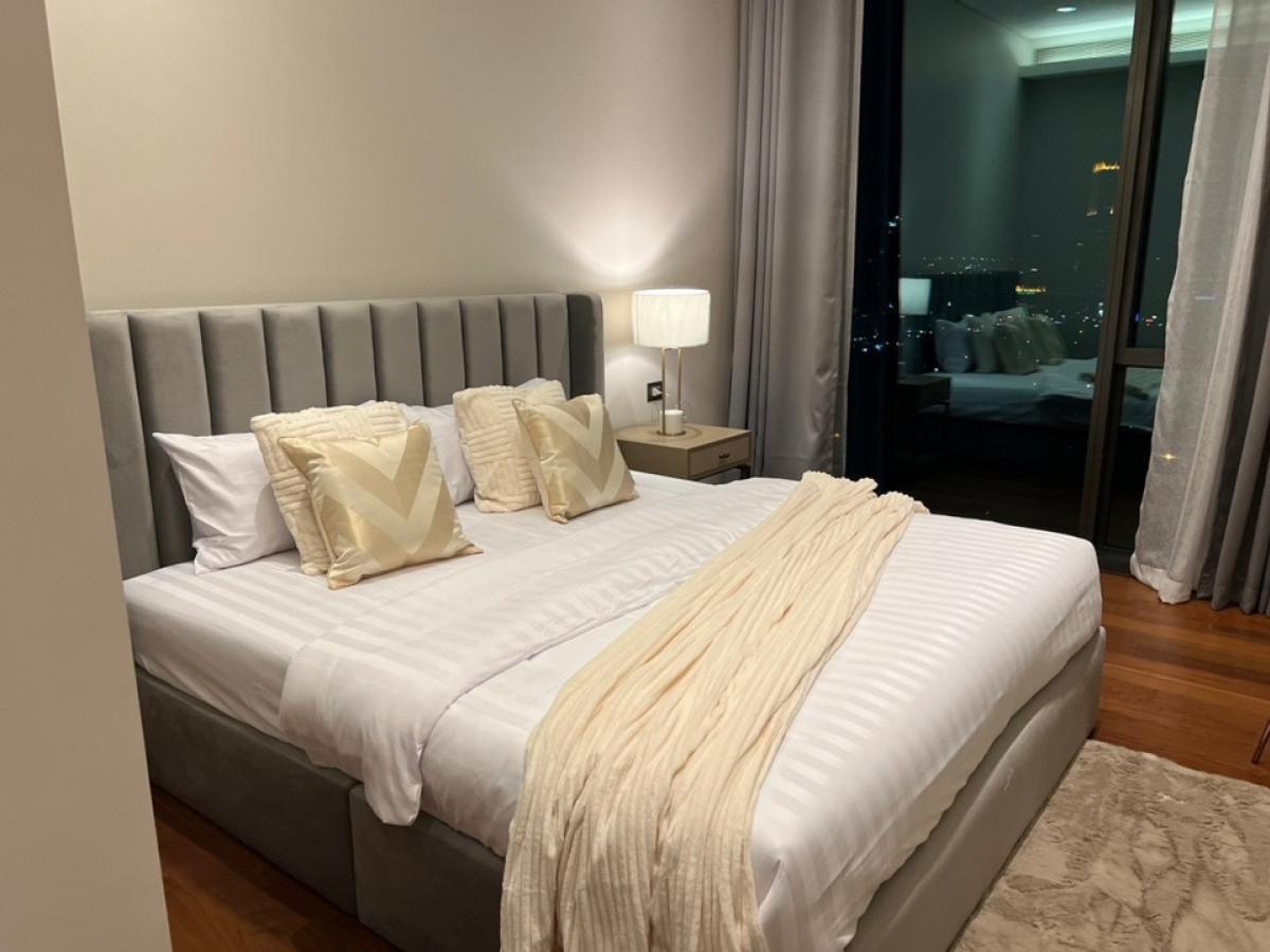 ขายคอนโดวิทยุ ชิดลม หลังสวน : คอนโดหรูให้เช่าและขาย The Residences at Sindhorn Kempinski หลังสวน ใจกลางเมือง ขนาดกว้าง 356 ตร.ม 5 ห้องนอน 7 ห้องน้ำ เหมาะสำหรับนักลงทุนและผู้มองหาคอนโดพรีเมียม Bangkok