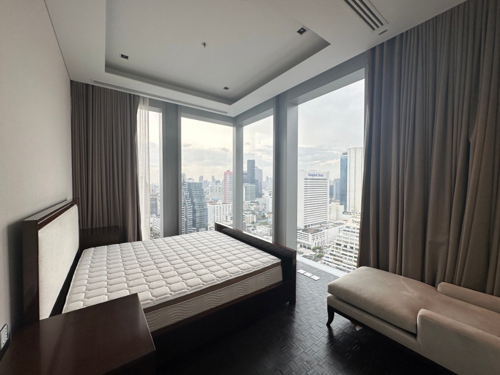 ให้เช่าคอนโดสาทร นราธิวาส : The Ritz Carlton Residence