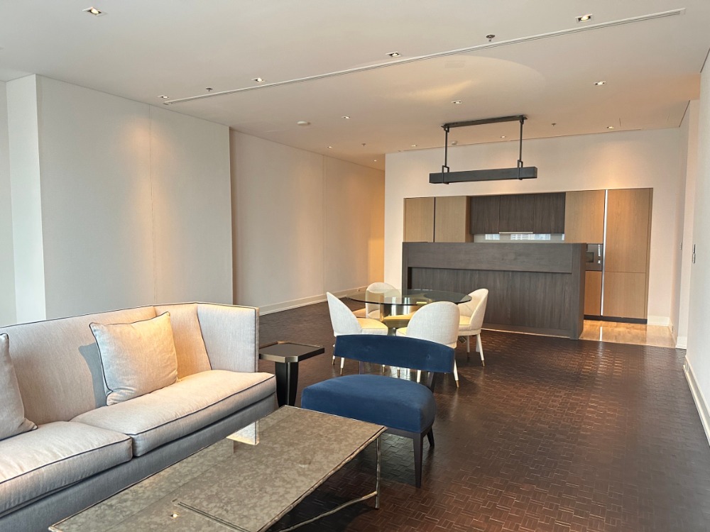 ให้เช่าคอนโดสาทร นราธิวาส : The Ritz Carlton Residence