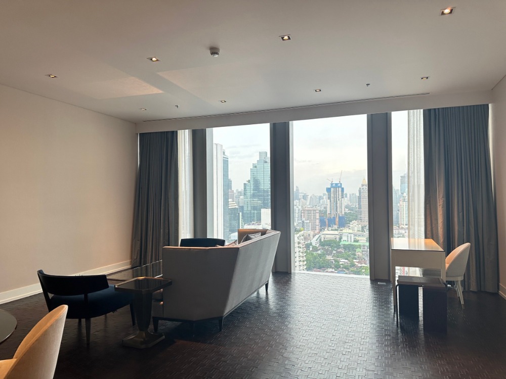 ให้เช่าคอนโดสาทร นราธิวาส : The Ritz Carlton Residence