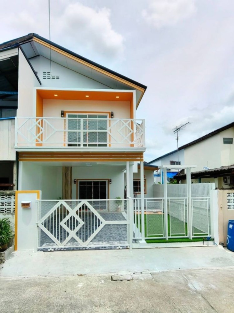 ขายบ้านบางแค เพชรเกษม : บ้านแฝด รีโนเวทใหม่ทั้งหลัง หมู่บ้านคู่ขวัญหรรษา สวนหลวง กระทุ่มแบน เพชรเกษม81 - หนองแขม- บางบอน 5 - พุทธสาคร