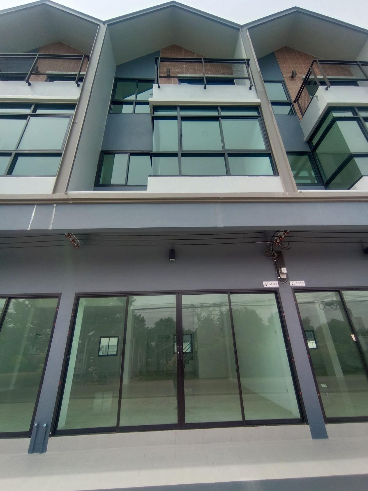 ขายอาคารพาณิชย์นนทบุรี บางใหญ่ บางบัวทอง : The Loft Homeoffice อาคารพาณิชย์,ตึกแถว,โฮมออฟฟิศ (เจ้าของขายเอง)