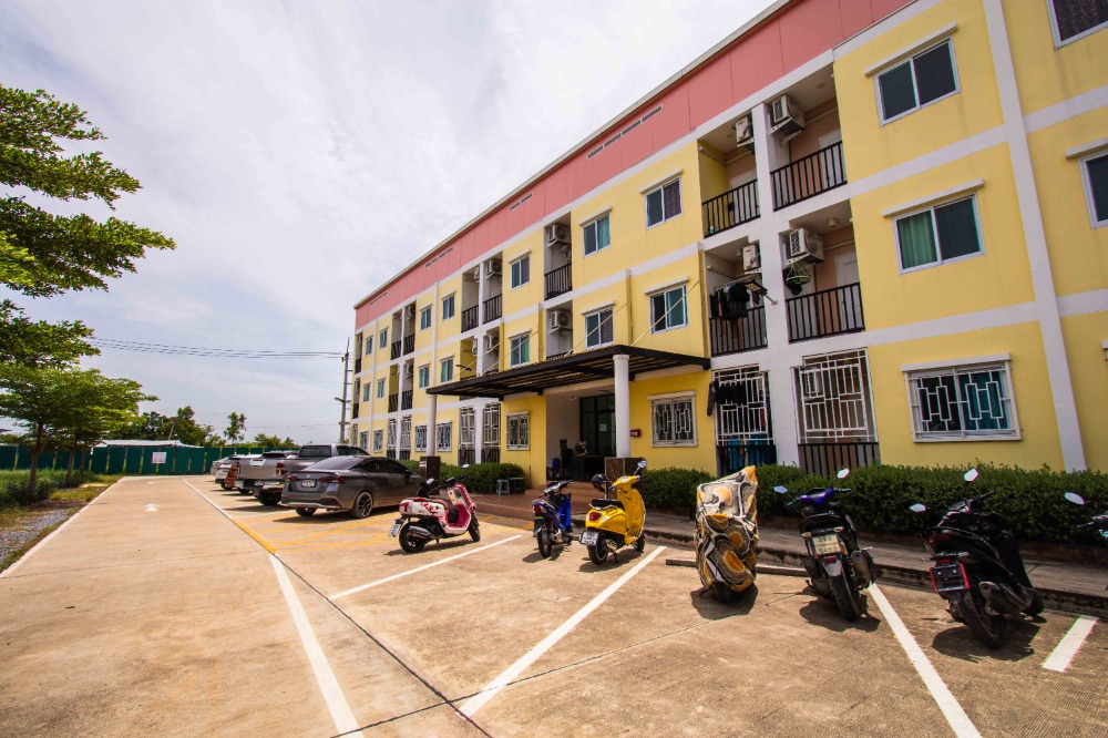 For SaleHotel&Apartment BusinessPathum Thani,Rangsit, Thammasat : Earn 3 million++ per year!! Higher than 8% return on investment. Apartment for sale in Lat Lum Kaew, Pathum Thani, near Highway 340, Bang Bua Thong - Suphan Buri Road, surrounded by factories and employment sources. Hurry and reserve before its gone!!