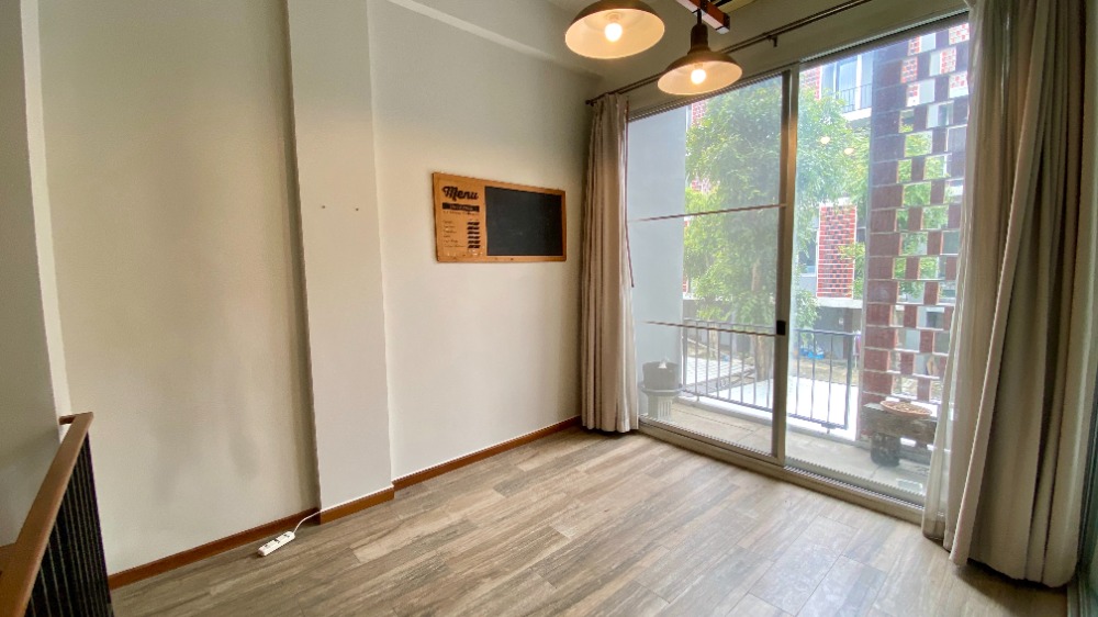 ขายทาวน์โฮมนวมินทร์ รามอินทรา : ขายบ้าน ไซมิส บลอสซั่ม แอท แฟชั่น (Siamese Blossom @ Fashion) 3 ชั้นครึ่ง 250 ตารางเมตร type ใหญ่สุด