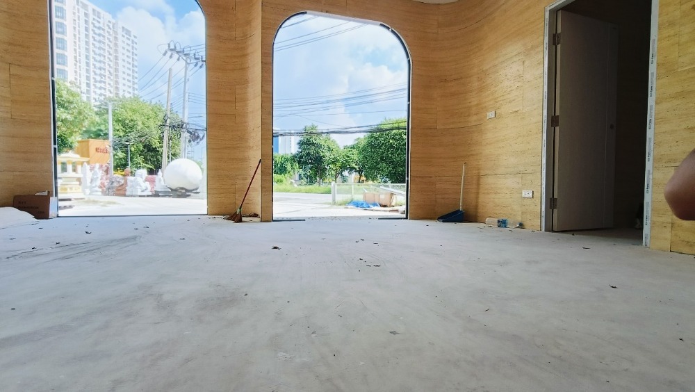 ให้เช่าร้านค้า/ตลาดนัดนวมินทร์ รามอินทรา : ร้านอาหาร ร้านกาแฟ โชว์รูม ออฟฟิศ ใหม่ ให้เช่า ติดถนนไทยรามัญ ใกล้ทางด่วน ย่านเกิดใหม่ใจกลางกรุงเทพตะวันออก