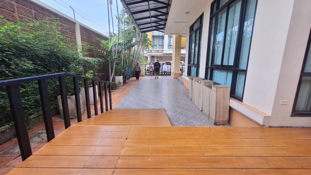 ให้เช่าโฮมออฟฟิศบางนา แบริ่ง ลาซาล : โฮมออฟฟิศ 4 ชั้น ให้เช่า พร้อมเข้าใช้งาน