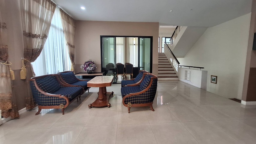 ให้เช่าโฮมออฟฟิศบางนา แบริ่ง ลาซาล : โฮมออฟฟิศ 4 ชั้น ให้เช่า พร้อมเข้าใช้งาน