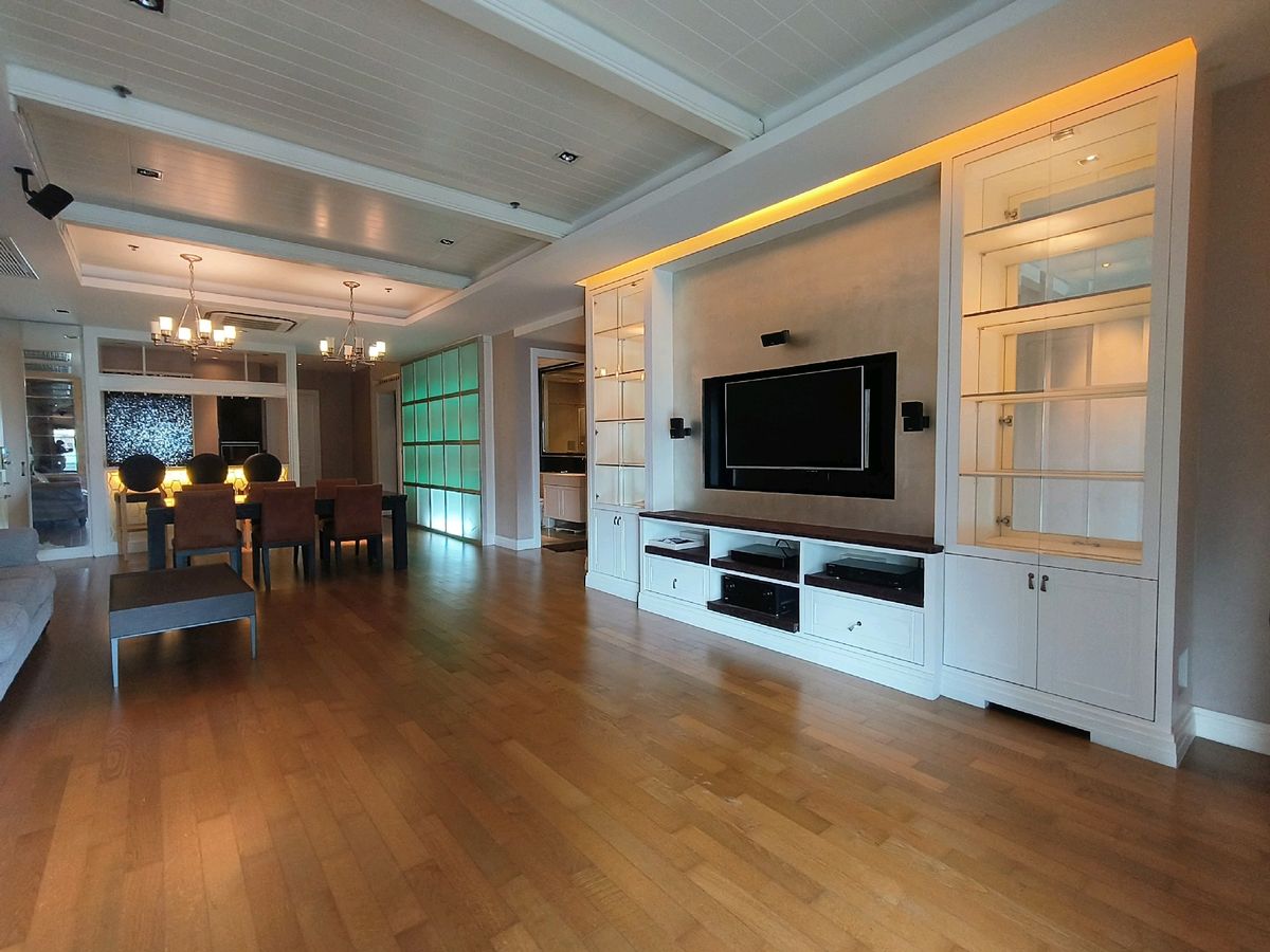 ให้เช่าคอนโดสุขุมวิท อโศก ทองหล่อ : rent/sell the Madison 3bed 120k