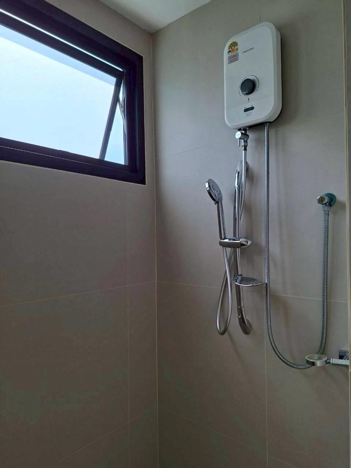 ให้เช่าโฮมออฟฟิศรัชดา ห้วยขวาง : 😍😍😍 ด่วน พร้อมอยู่ โฮมออฟฟิศ 3.5ชั้น หลังใหญ่ ใจกลางเมือง✅✅✅