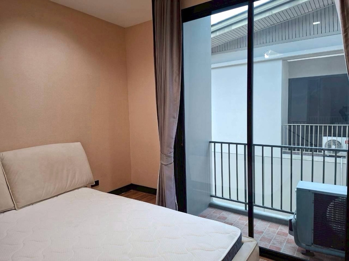 ให้เช่าโฮมออฟฟิศรัชดา ห้วยขวาง : 😍😍😍 ด่วน พร้อมอยู่ โฮมออฟฟิศ 3.5ชั้น หลังใหญ่ ใจกลางเมือง✅✅✅