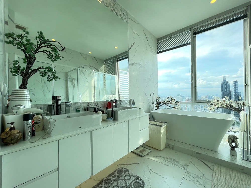 ให้เช่าคอนโดสาทร นราธิวาส : ✨🌇 ขาย/ให้เช่า สกาย วิลลา สาทร คอนโด 4 ห้องนอน - ใกล้ BTS ช่องนนทรี