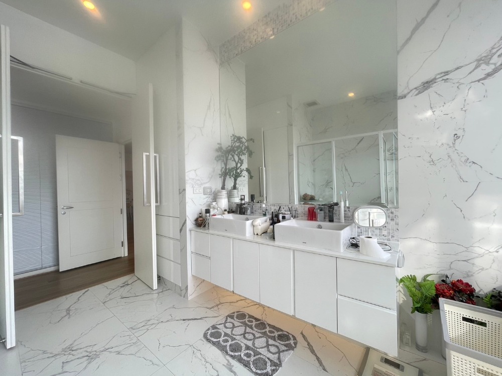 ให้เช่าคอนโดสาทร นราธิวาส : ✨🌇 ขาย/ให้เช่า สกาย วิลลา สาทร คอนโด 4 ห้องนอน - ใกล้ BTS ช่องนนทรี