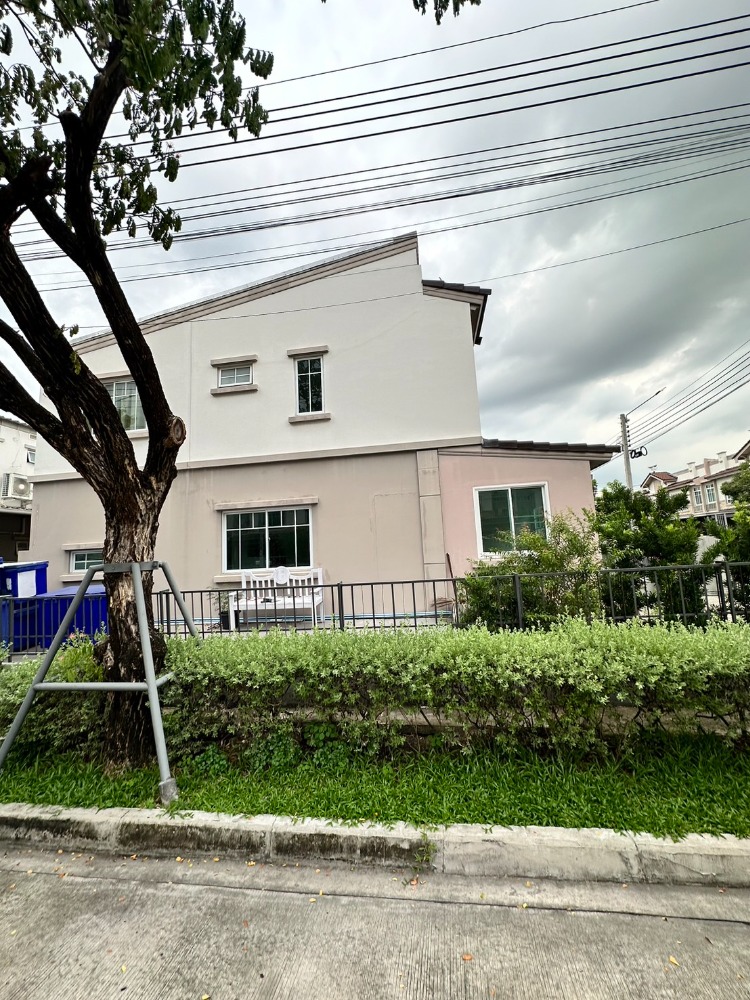 ขายทาวน์โฮมมีนบุรี-ร่มเกล้า : ขายทาวน์โฮม Indy ศรีนครินทร์ - ร่มเกล้า ทำเลดี พร้อมอยู่