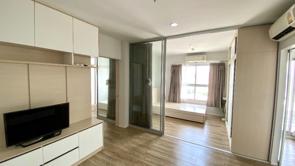 For SaleCondoRathburana, Suksawat : Sale: ISSI condo Suksawat, 2 bedrooms, the largest room in the building, 60.29 sq.m., 23rd floor, Chao Phraya River view