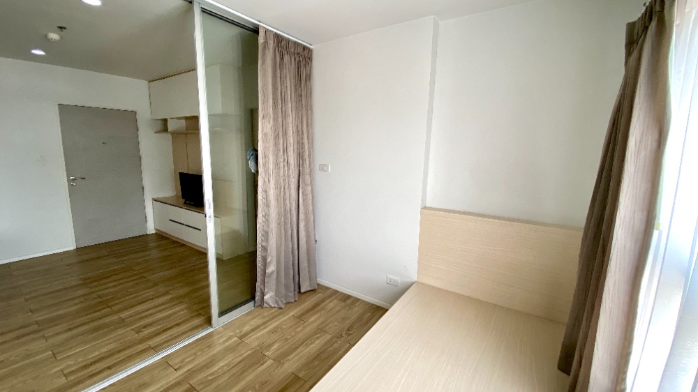 For SaleCondoRathburana, Suksawat : Sale: ISSI condo Suksawat, 2 bedrooms, the largest room in the building, 60.29 sq.m., 23rd floor, Chao Phraya River view