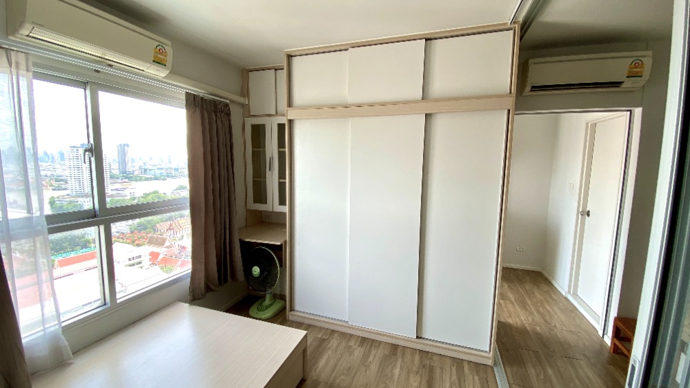 For SaleCondoRathburana, Suksawat : Sale: ISSI condo Suksawat, 2 bedrooms, the largest room in the building, 60.29 sq.m., 23rd floor, Chao Phraya River view