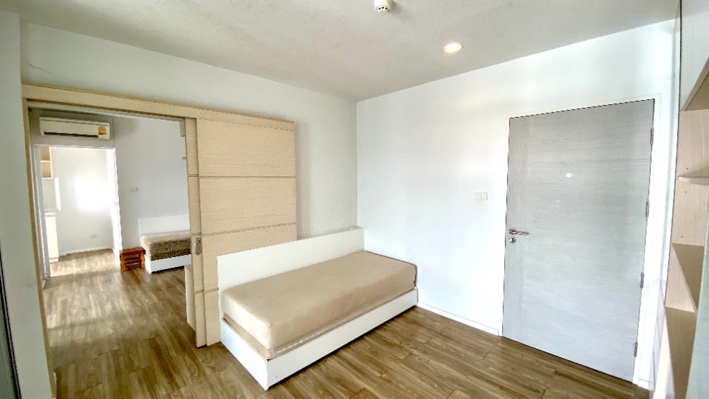 For SaleCondoRathburana, Suksawat : Sale: ISSI condo Suksawat, 2 bedrooms, the largest room in the building, 60.29 sq.m., 23rd floor, Chao Phraya River view