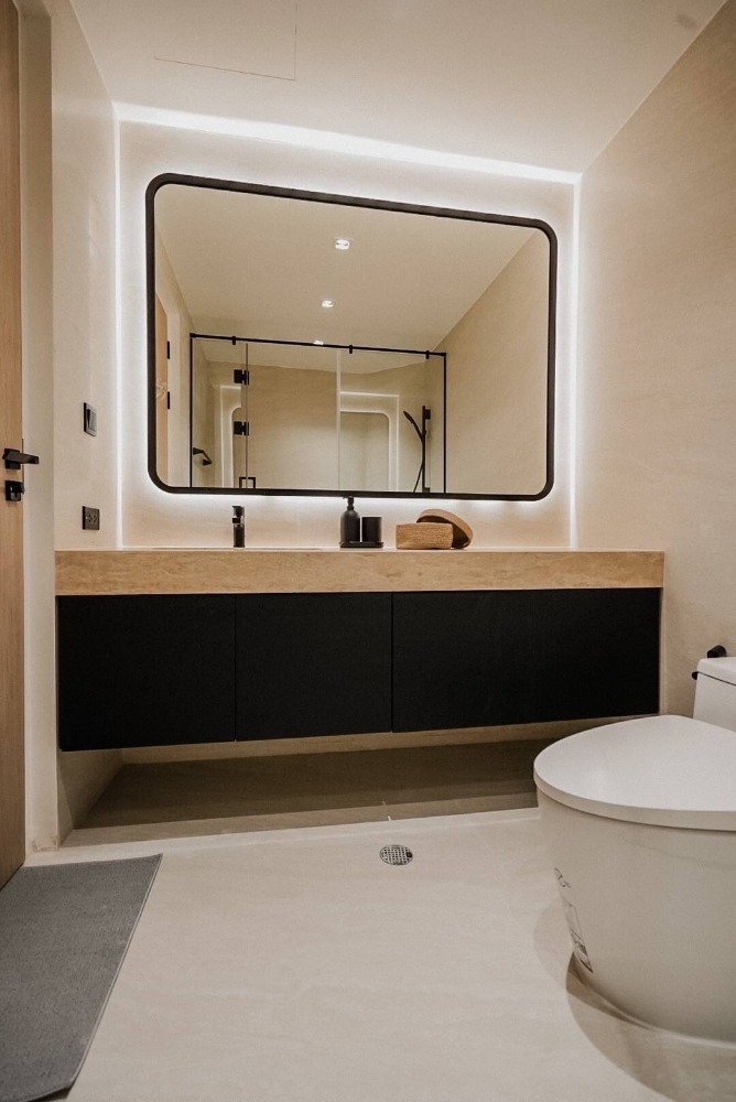 ให้เช่าคอนโดปิ่นเกล้า จรัญสนิทวงศ์ : Bangkok River Marina 2 Bed Large Unit 95,000