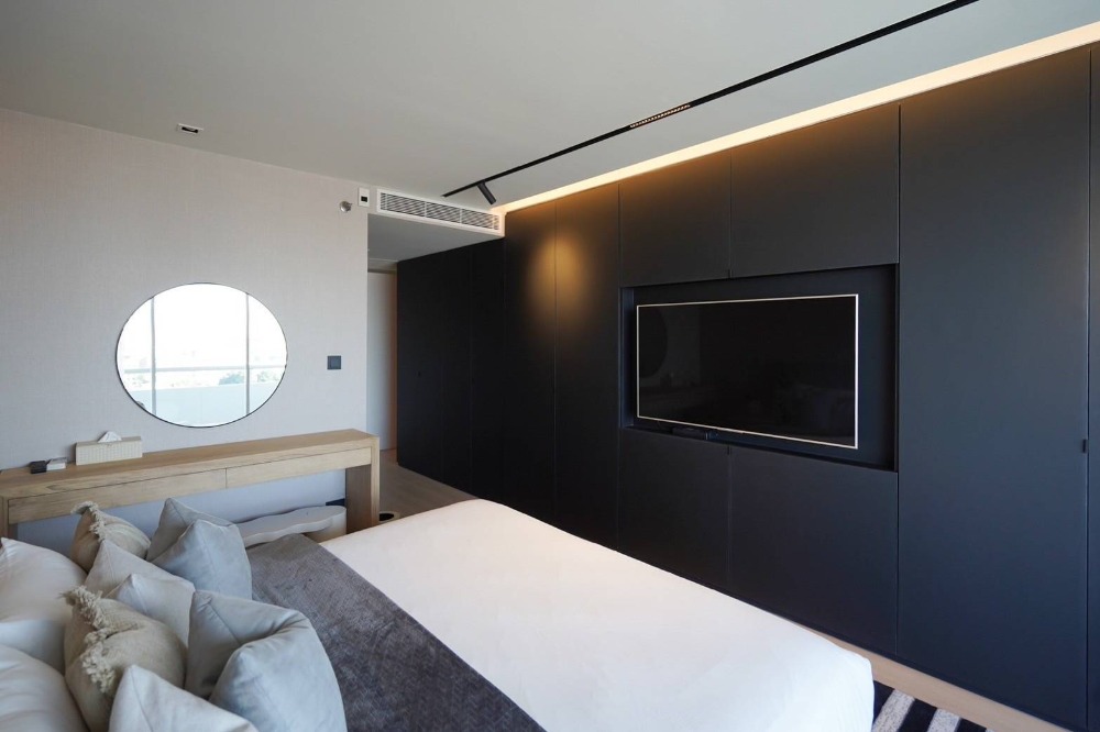 ให้เช่าคอนโดปิ่นเกล้า จรัญสนิทวงศ์ : Bangkok River Marina 2 Bed Large Unit 95,000