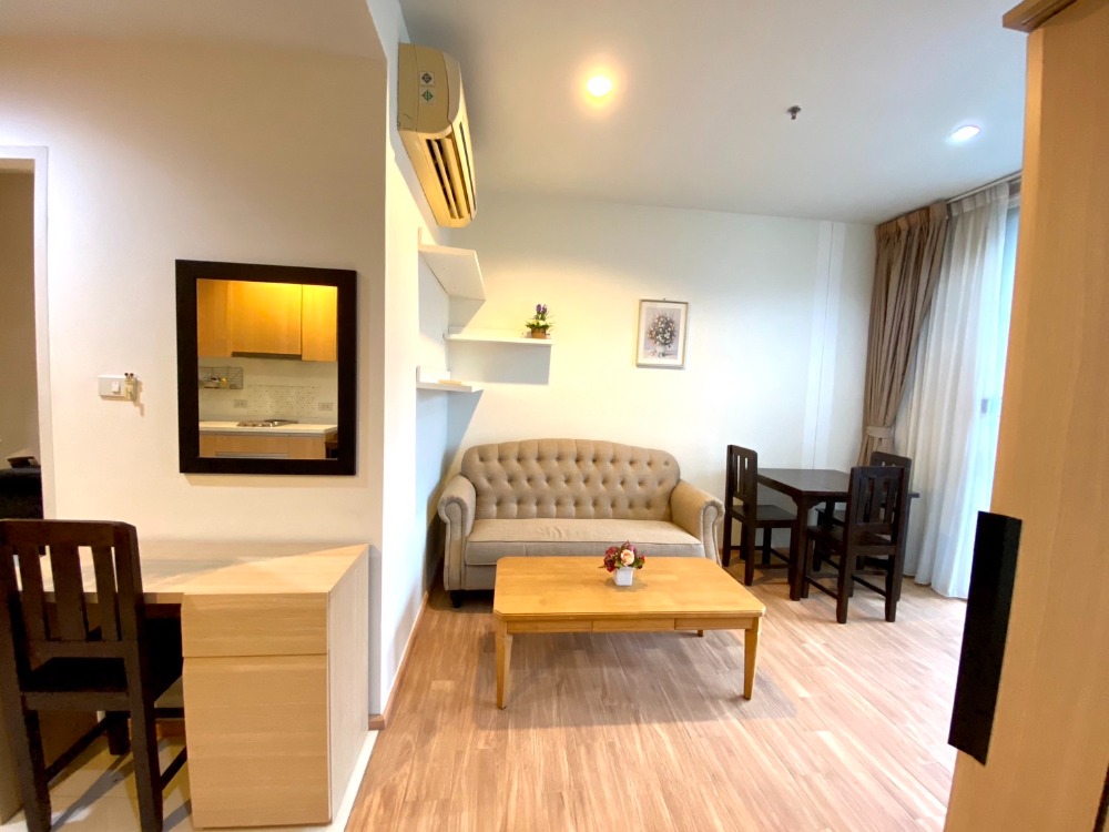 For RentCondoRatchathewi,Phayathai : Villa Rachatewi Studio, North-facing room, high floor, 18,000