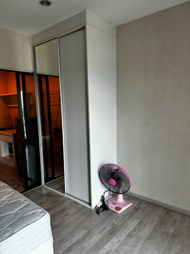 For RentCondoNonthaburi, Bang Yai, Bangbuathong : Status as shown in the cover photo **Vacant room (renovated room, very new condition, want you to come and see)** Plum Condo Central Station Phase 1, price 6,500, east side, SN490.69