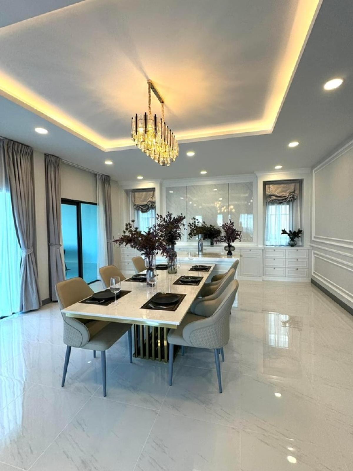 ขายบ้านบางนา แบริ่ง ลาซาล : 📢👇ขายบ้านใหม่ โครงการใหม่ ที่ The City บางนา (โครงการใหม่) มีความเป็นส่วนตัวสูง เนื่องจากหลังมุม Type ใหญ่  Godiva หน้าบ้านไม่ติดกับหลังอื่น พื้นที่กว้าง ใกล้ Mega บางนา