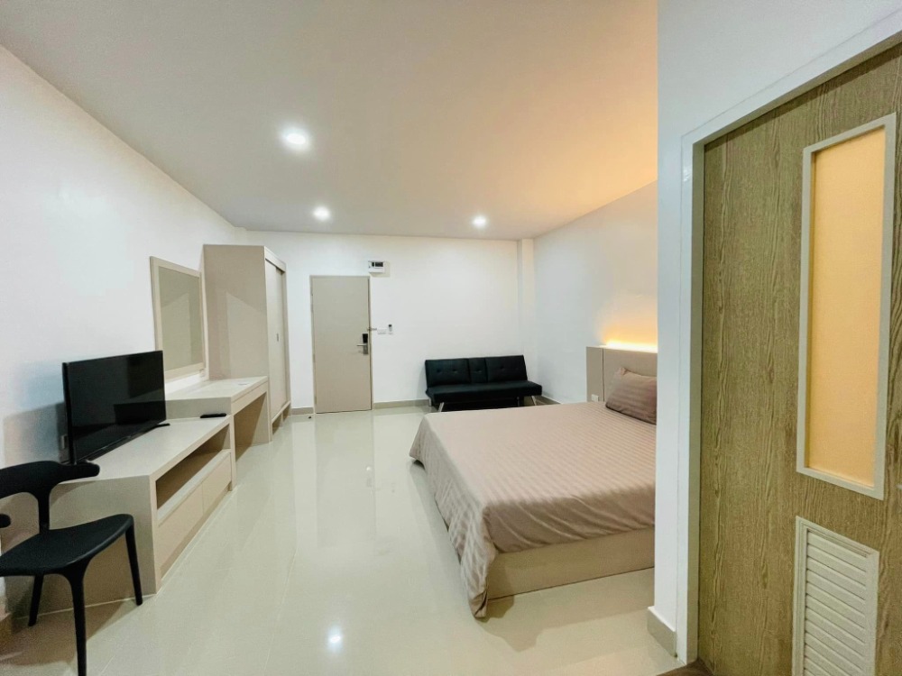 ให้เช่าปิ่นเกล้า จรัญสนิทวงศ์ : Line: @zimple_asset  ห้องพักรายวันหลังโรงพยาบาลยันฮี สะดวก สะอาด ปลอดภัย ห้องใหญ่ พร้อมสิ่งอำนวยความสะดวกครบครัน เดินทางสะดวก ไม่ไกลจากMRTบางอ้อ