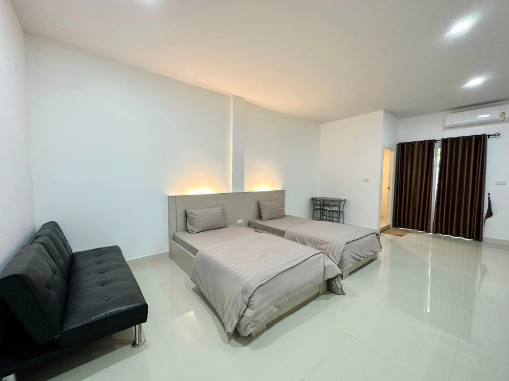 ให้เช่าปิ่นเกล้า จรัญสนิทวงศ์ : Line: @zimple_asset  ห้องพักรายวันหลังโรงพยาบาลยันฮี สะดวก สะอาด ปลอดภัย ห้องใหญ่ พร้อมสิ่งอำนวยความสะดวกครบครัน เดินทางสะดวก ไม่ไกลจากMRTบางอ้อ