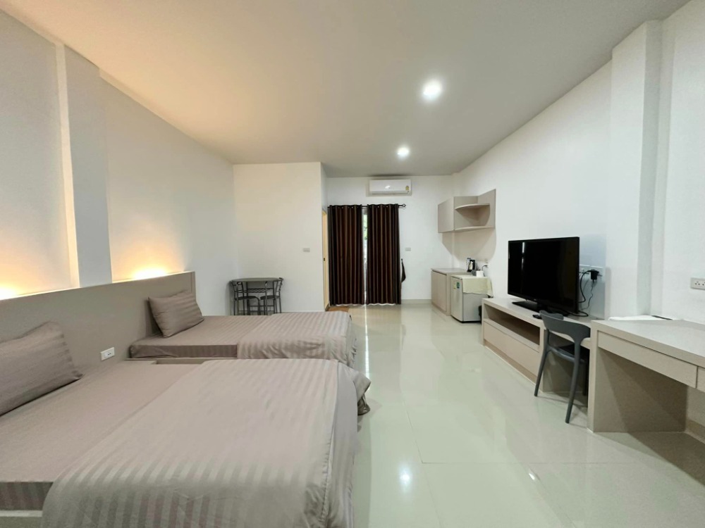 ให้เช่าปิ่นเกล้า จรัญสนิทวงศ์ : Line: @zimple_asset  ห้องพักรายวันหลังโรงพยาบาลยันฮี สะดวก สะอาด ปลอดภัย ห้องใหญ่ พร้อมสิ่งอำนวยความสะดวกครบครัน เดินทางสะดวก ไม่ไกลจากMRTบางอ้อ