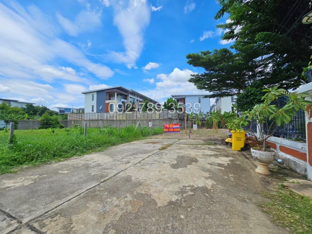 For SaleLandChaengwatana, Muangthong : Land for sale, Soi Chaeng Watthana-Pak Kret 23, size 2-0-10.2 rai (810.2 sq m), near the Pink Line, Chaeng Watthana-Pak Kret 28 Station and Central Chaeng Watthana.