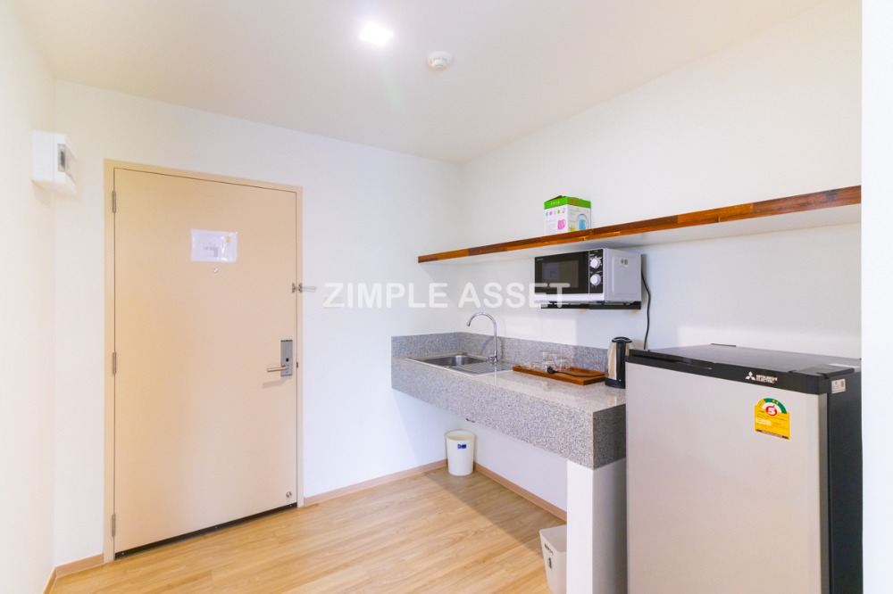 For RentOnnut, Udomsuk : Line: @zimple_asset Fully-furnished apartments in Sukhumvit 81, well-decorated rooms with convenient access, just 200 m. from BTS On Nut.