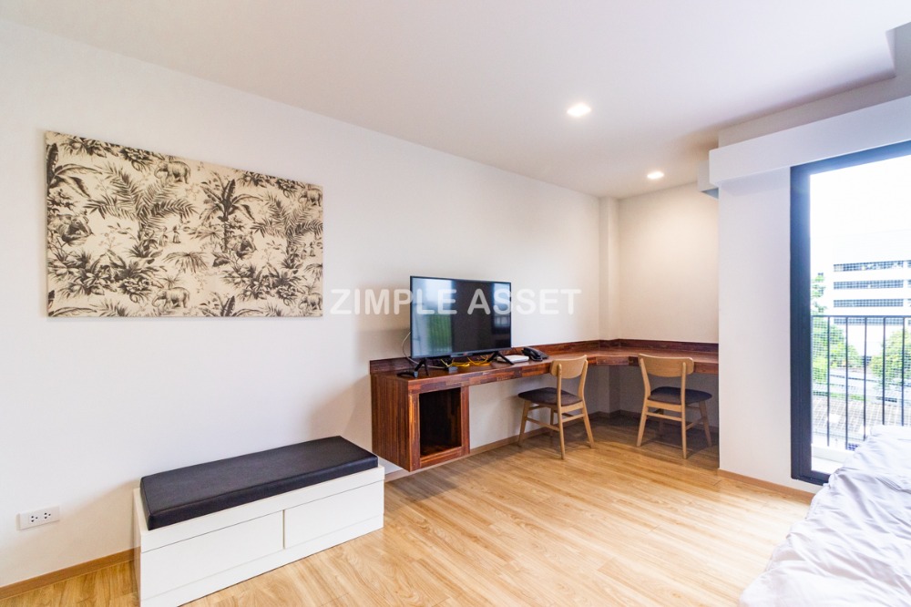 For RentOnnut, Udomsuk : Line: @zimple_asset Fully-furnished apartments in Sukhumvit 81, well-decorated rooms with convenient access, just 200 m. from BTS On Nut.