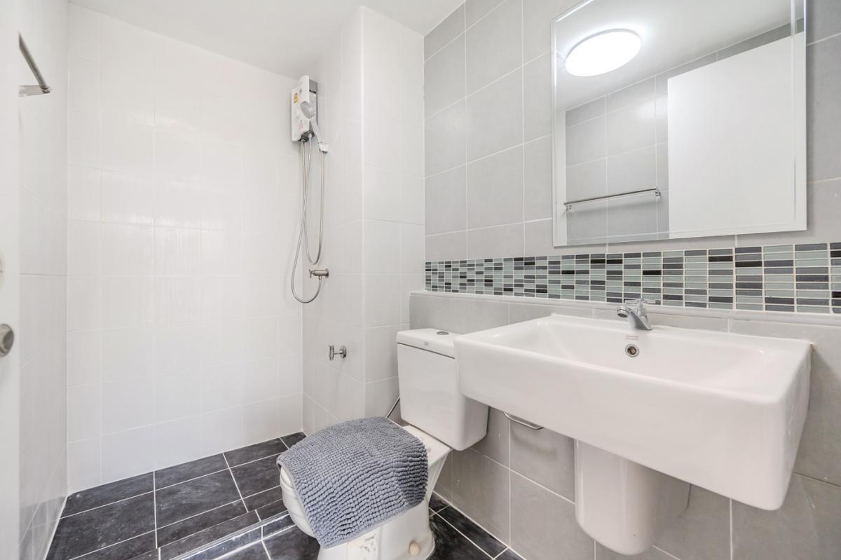 ขายคอนโดลาดกระบัง สุวรรณภูมิ : #Dcondo อ่อนนุชพระราม9 โปรดีมีจำกัด ช้าหมดอดแน่ จองเพียง 5,000 เท่านั้น🎁 พร้อมของแถมที่ทำให้หยุดยิ้มไม่ได้